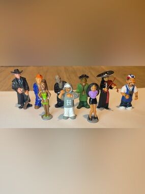 Vintage Homies, Set of 9 Figures
